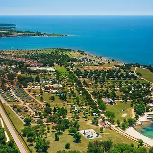 Happy Camp Mobile Homes In Park Umag Karigador